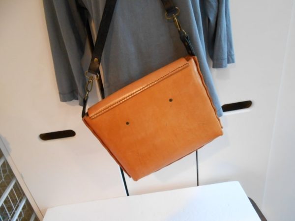 Windsor Messenger Bag - Image 5