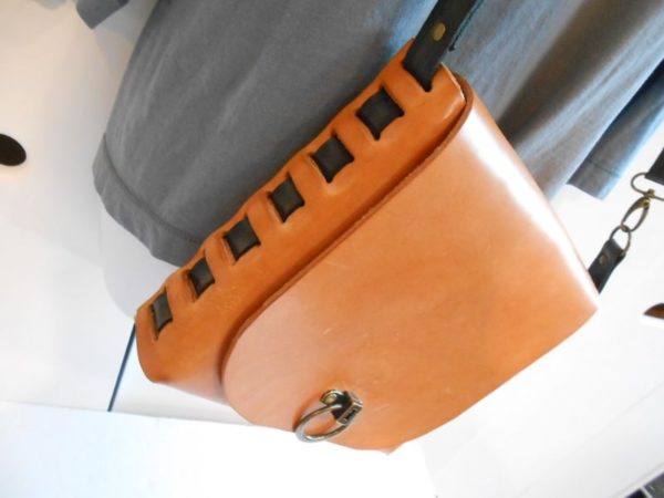 Windsor Messenger Bag - Image 7